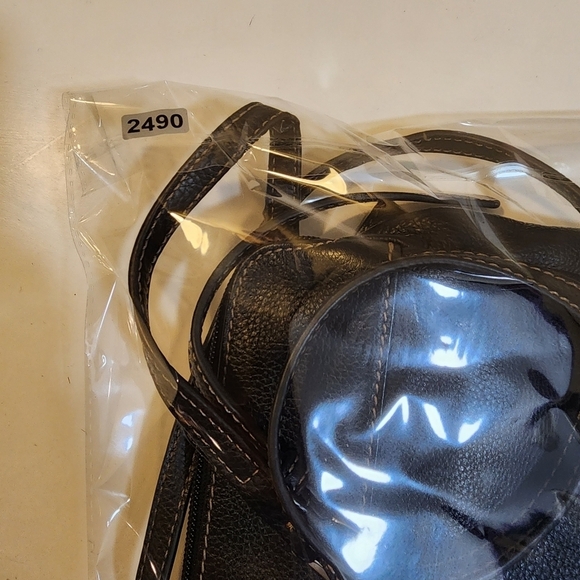 Tignanello Black Leather Crossbody Bag Purse - Picture 13 of 13